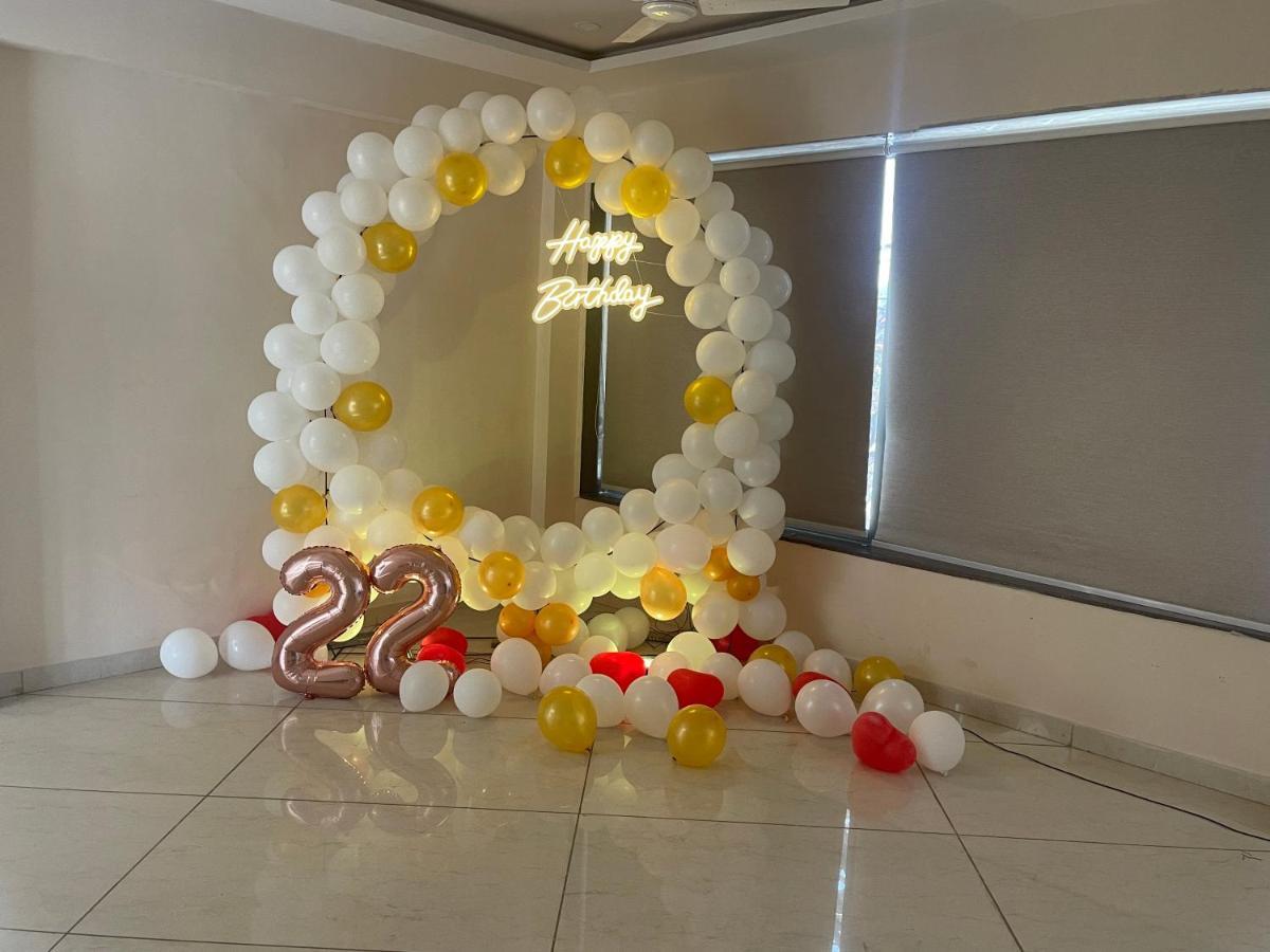 Heaven 7 Hotel & Resort Himatnagar Bagian luar foto