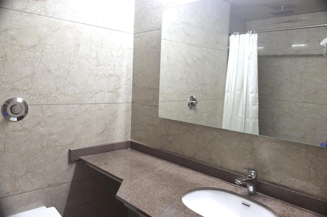 Heaven 7 Hotel & Resort Himatnagar Bagian luar foto
